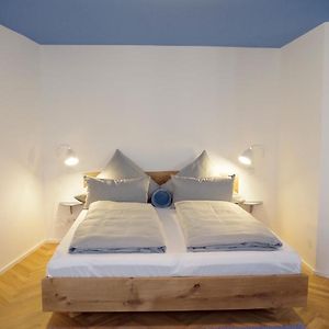 Kamer met een Queen Size Bed
